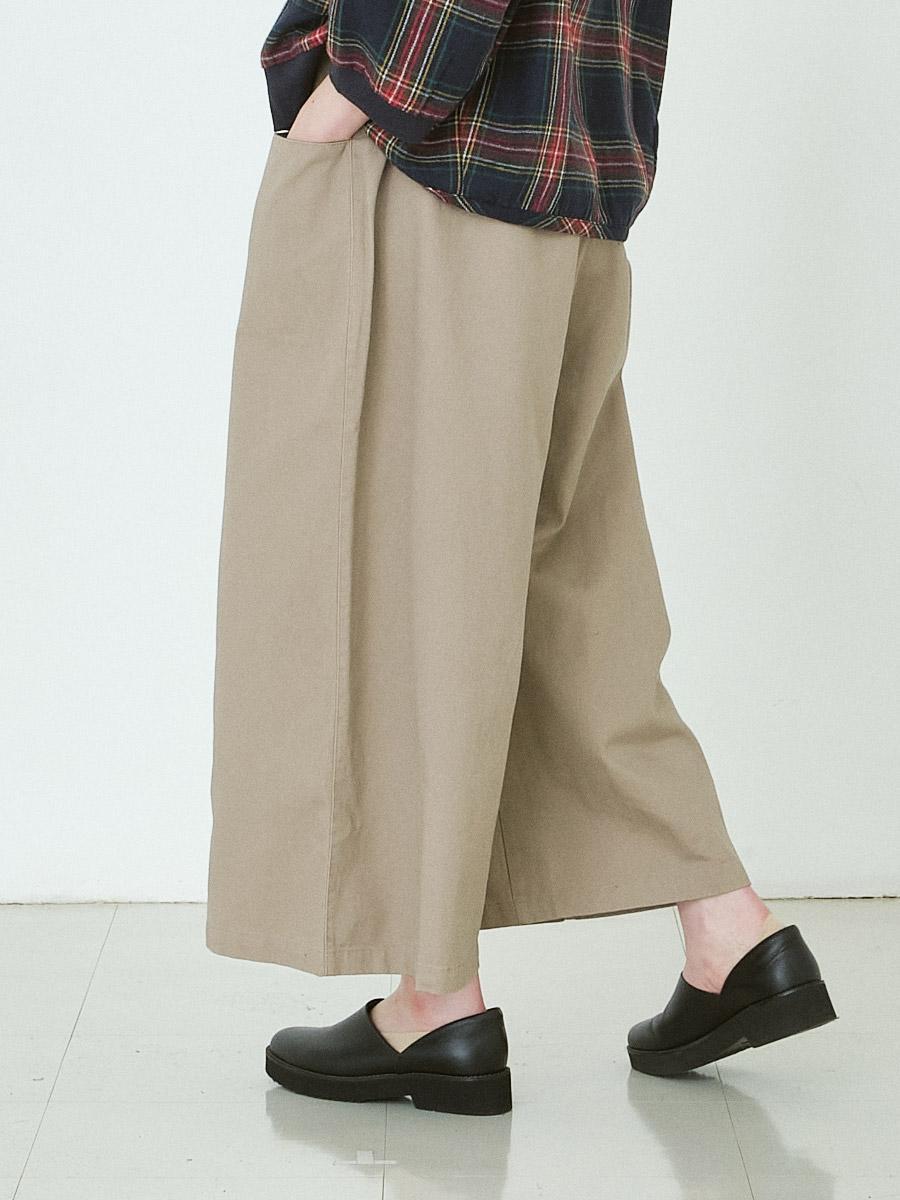 センター切り替えワイドパンツ　綿20ツイル