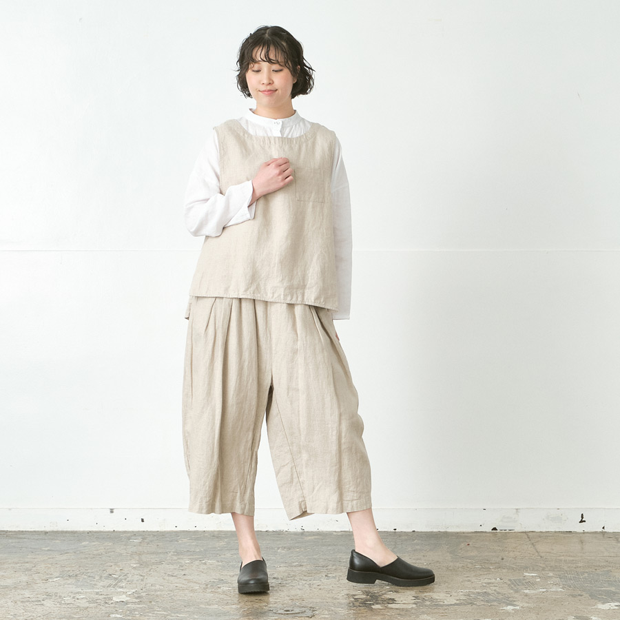 d8857ウシロスリットベスト　リネンオックスの商品画像