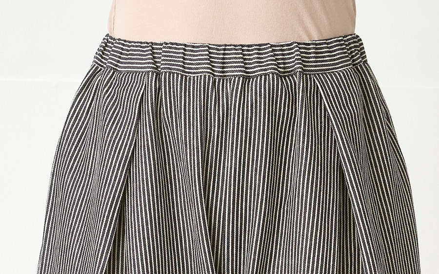 D3228ガウチョパンツ ヒッコリーデニムのモデル着用画像