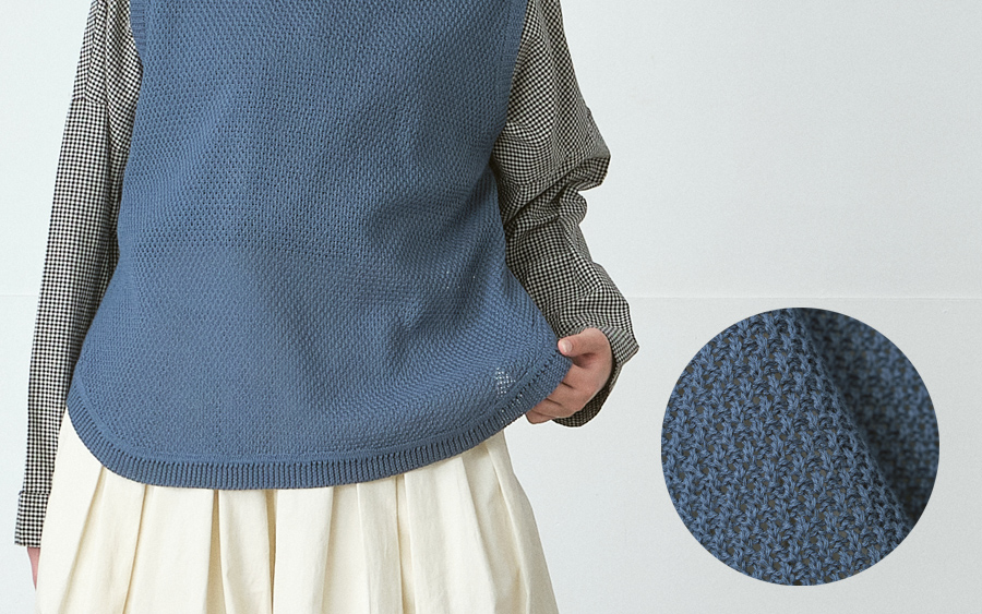 D6343サイドボタンニットベストの商品画像