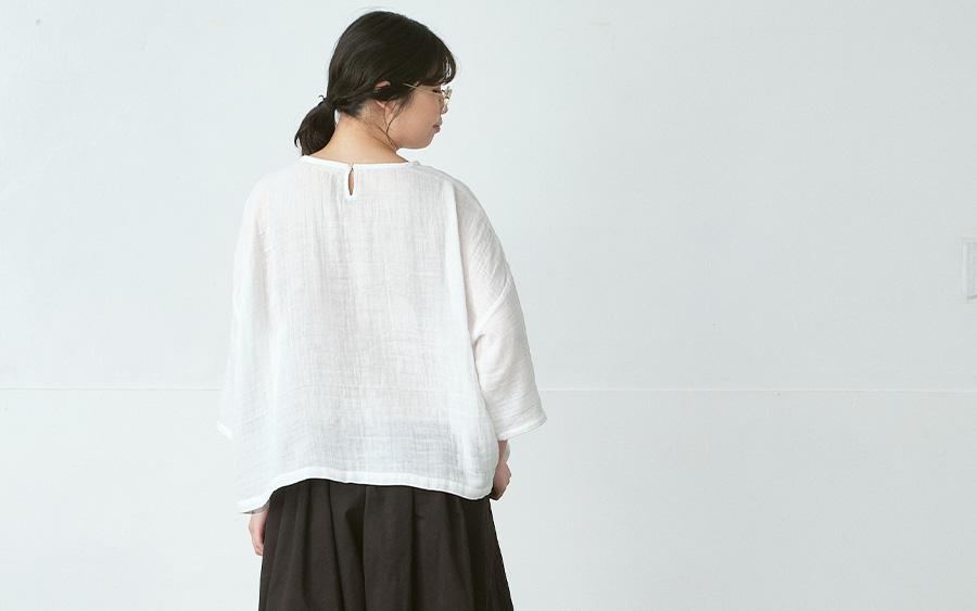 D9753プルオーバーブラウス 綿ダブルガーゼの商品画像