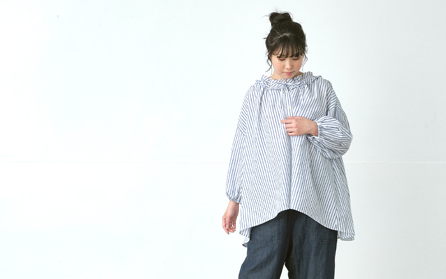 D9757フリル襟ブラウス　リネン混ストライプの商品画像