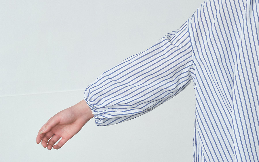 D9757フリル襟ブラウス　リネン混ストライプの商品画像