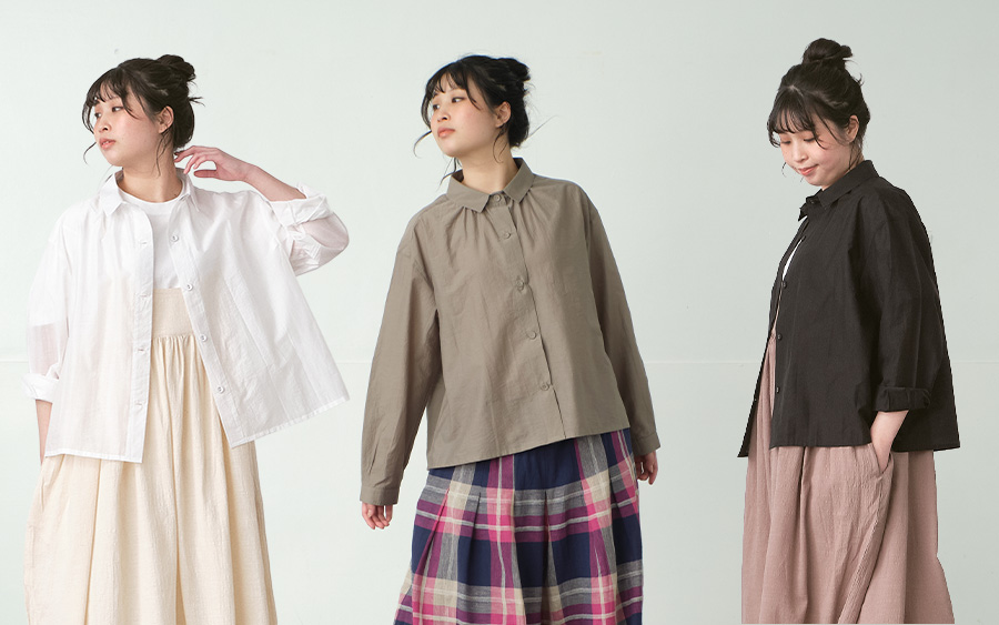 D9776ギャザーフレアブラウス　コットン混キャッチワッシャーの商品画像