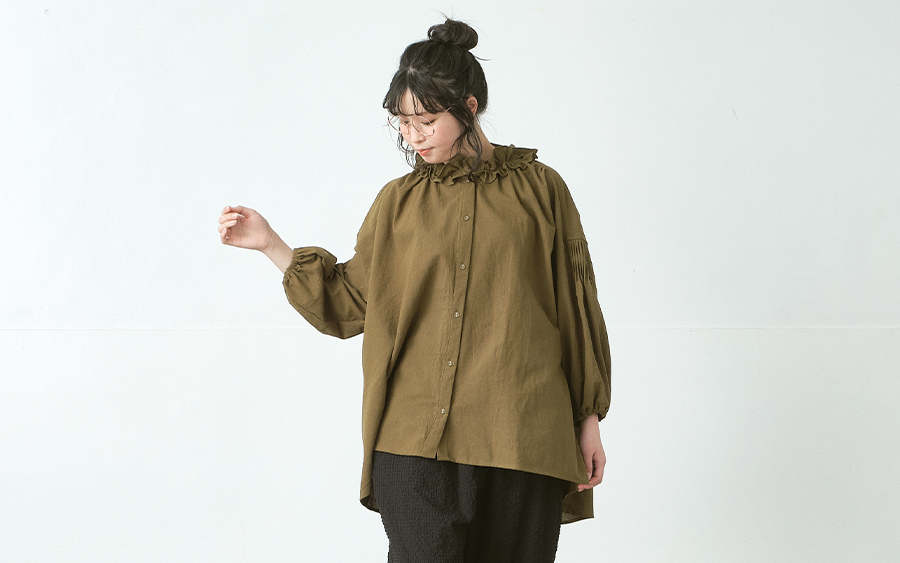 D9783フリル襟ブラウス　綿ワッシャーの商品画像