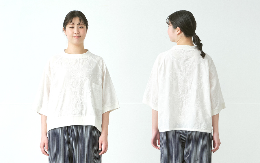 D9798リブプルオーバーブラウス　綿フラワー刺繍の商品画像