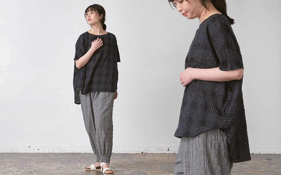 D9805前後差プルオーバーブラウス　コットンコードチェック　の商品画像