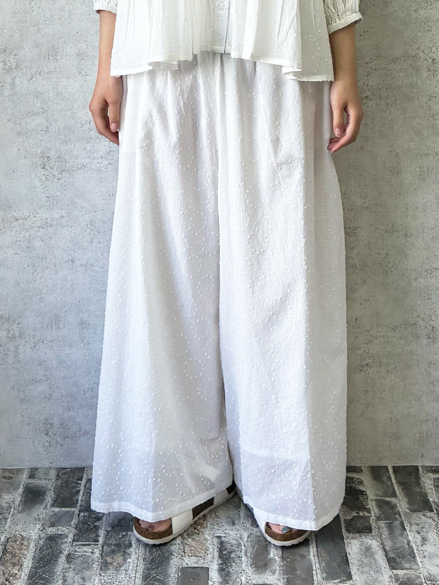 B1056フレアパンツ　 綿ジャガードドット オフの商品画像
