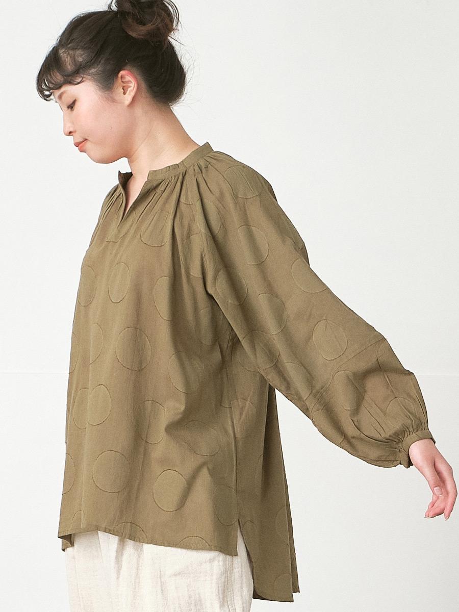 キーネックスモックブラウス