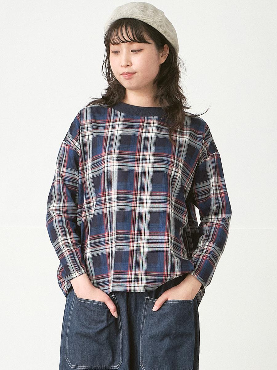 リブプルオーバーブラウス