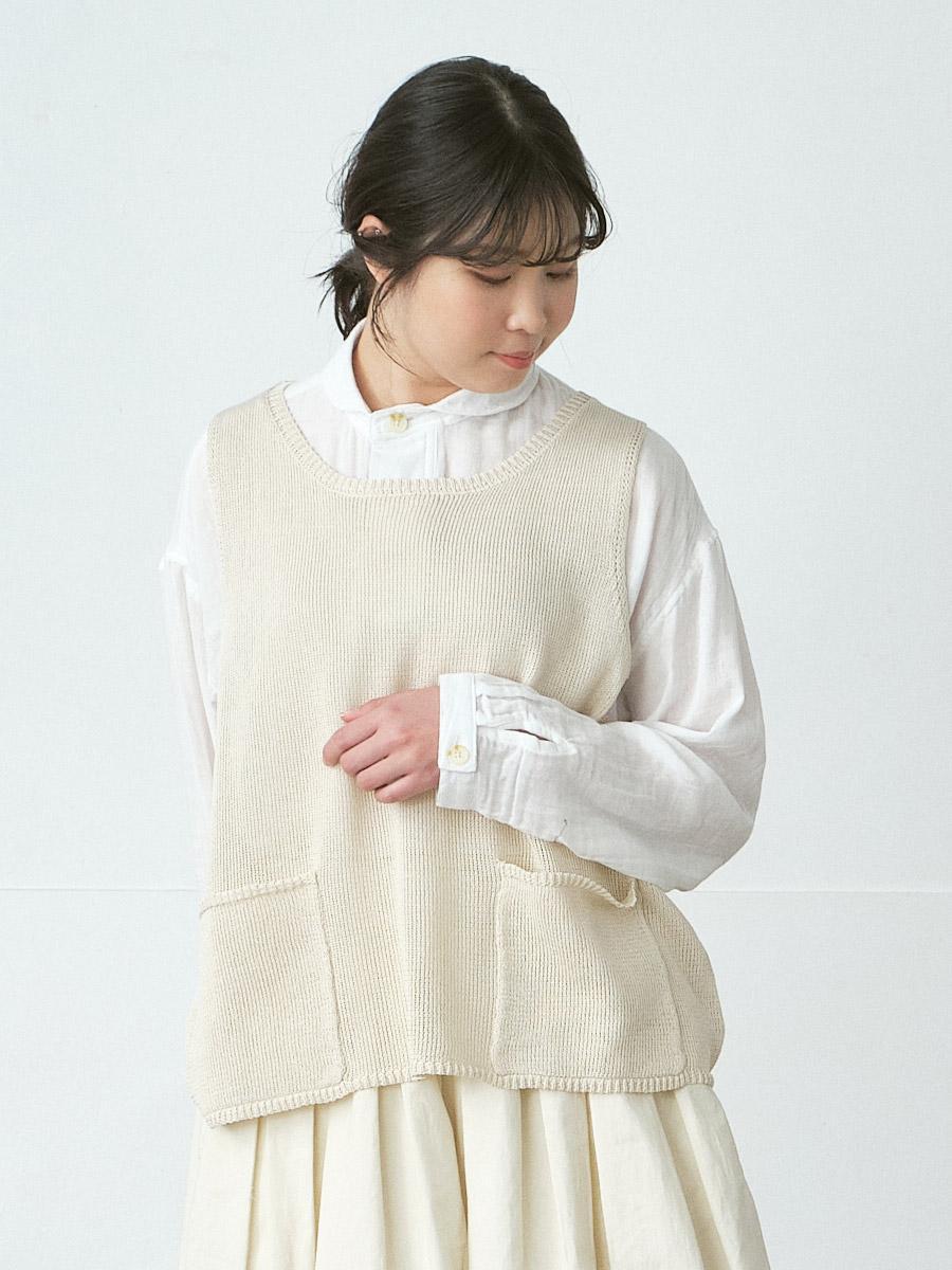 前ポケットニットベスト