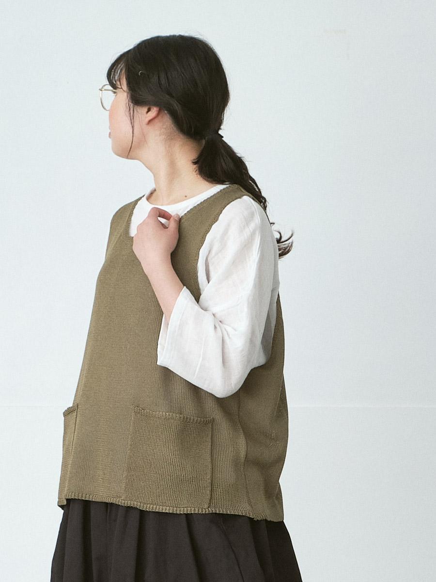 前ポケットニットベスト