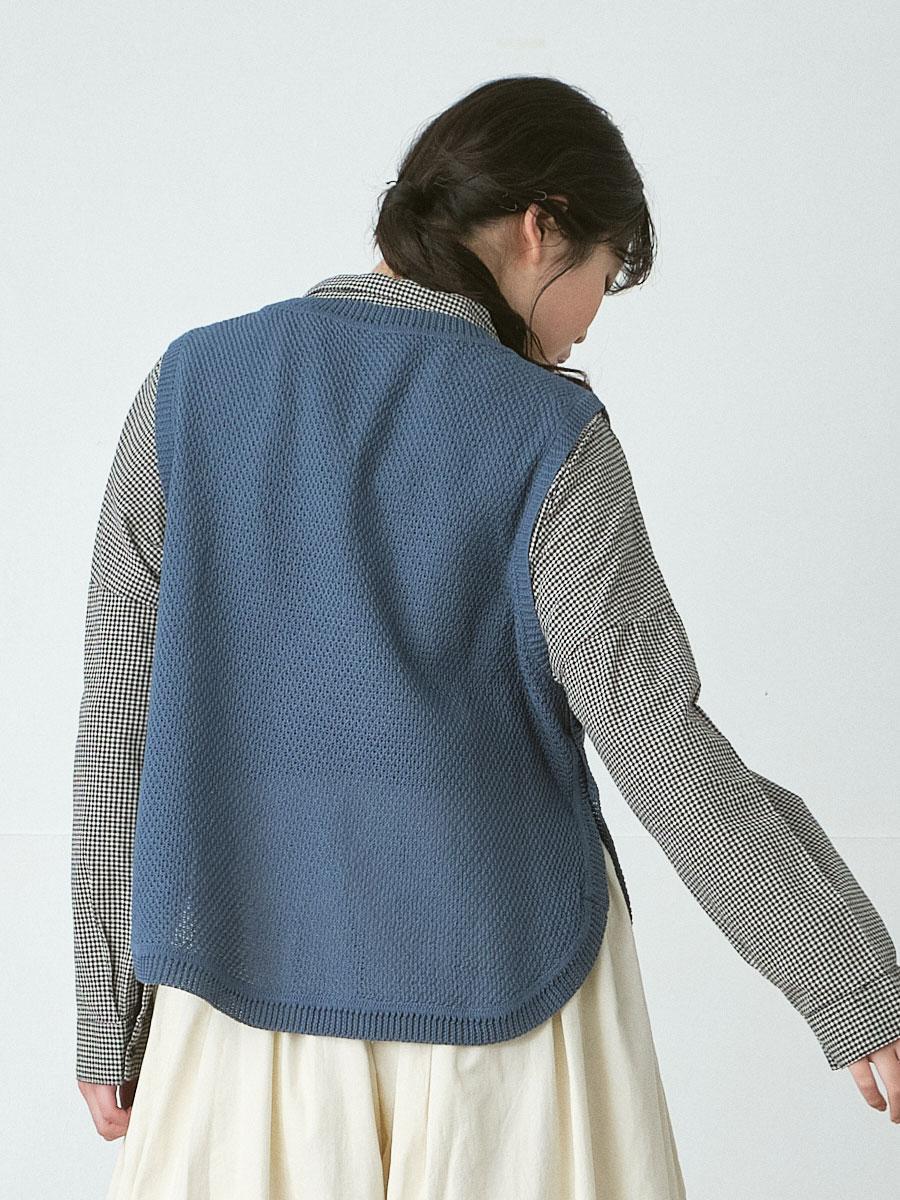 サイドボタンニットベスト