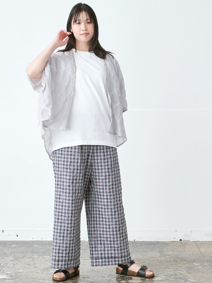 裾タックパンツ