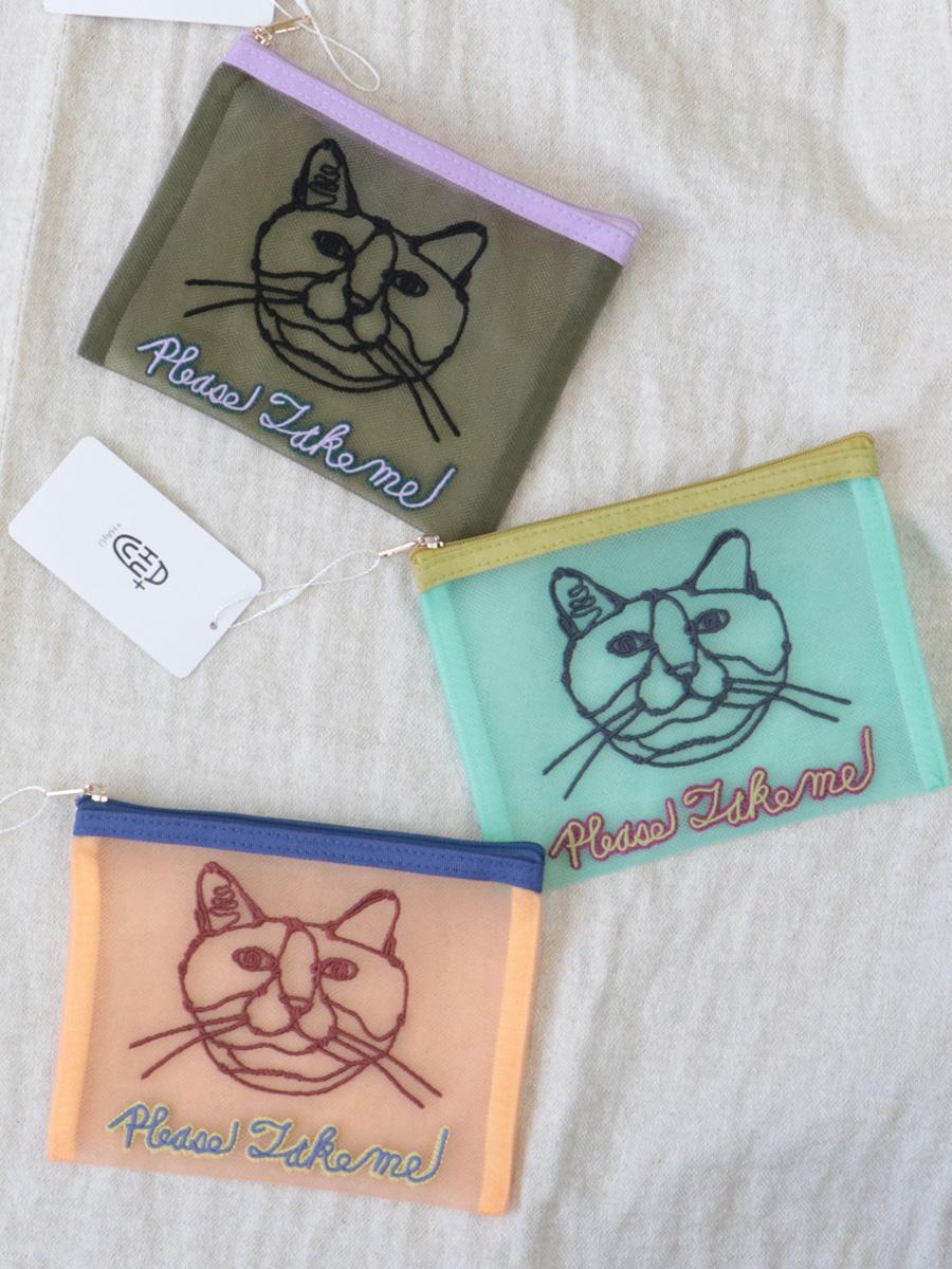 ネコチャン刺繍メッシュポーチ
