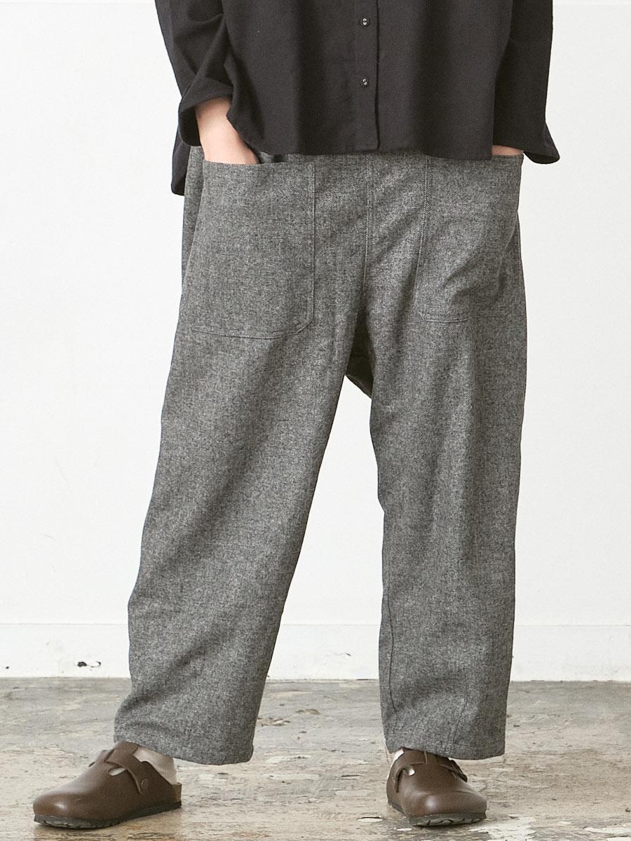 ビッグポケットワイドパンツ　ウール混へリンボン