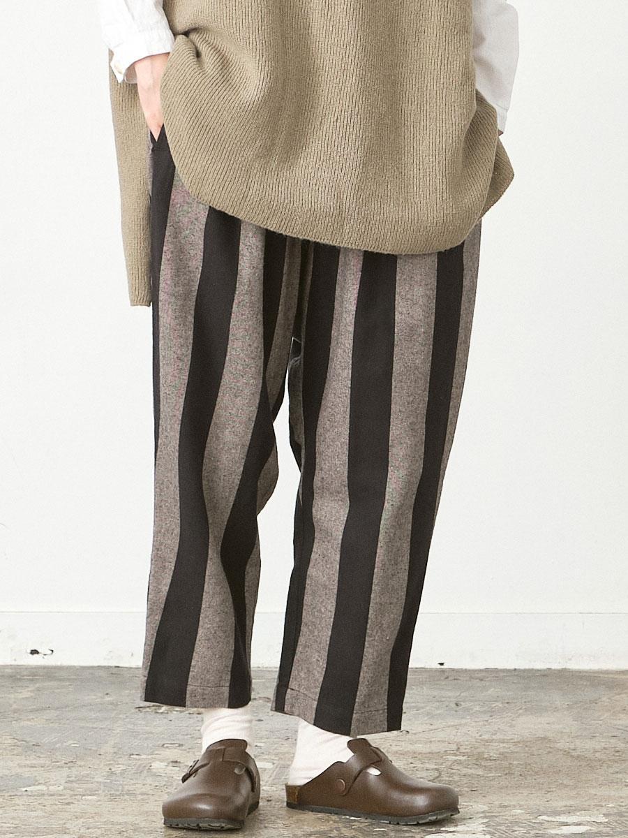テーパードパンツ　綿ビエラワイドストライプ