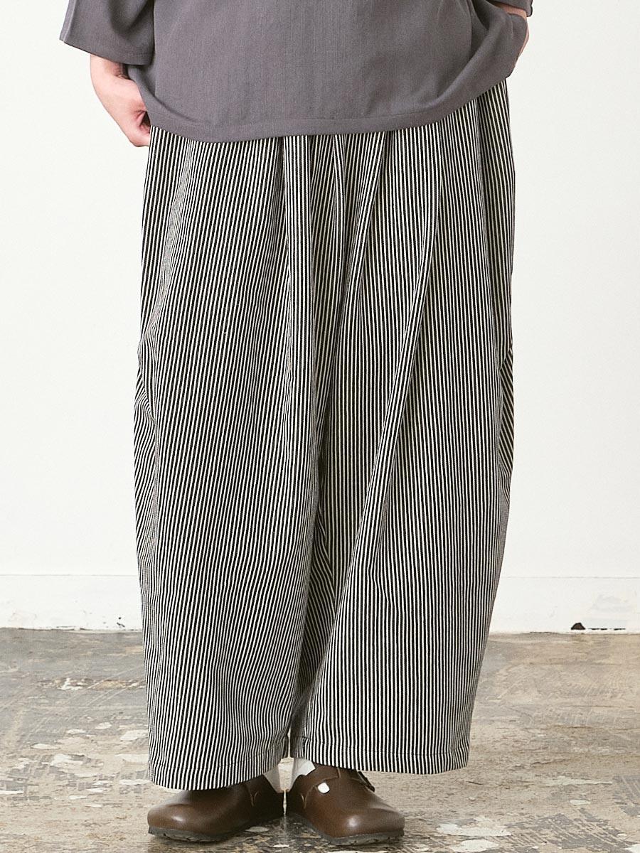 ワイドタックパンツ　ヒッコリーデニム