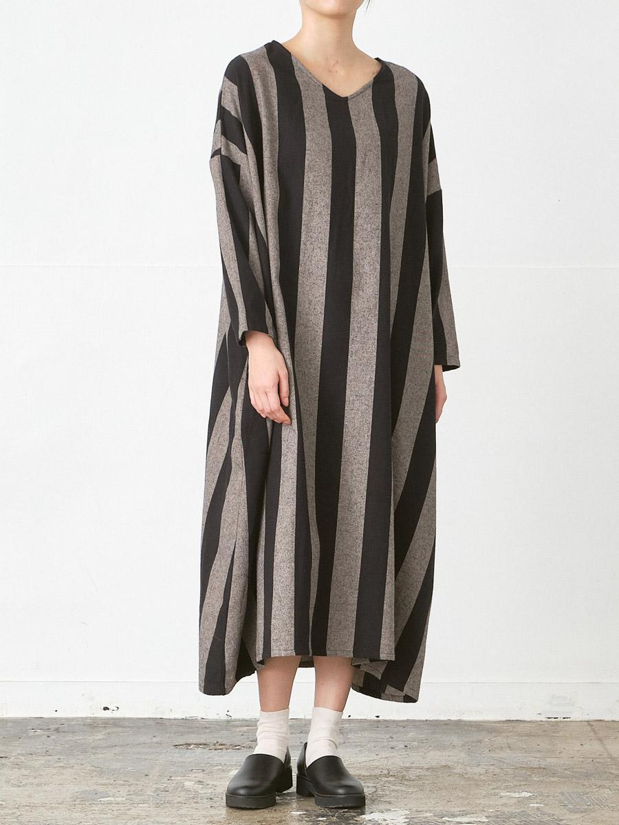 フレアワンピース　綿ビエラワイドストライプ