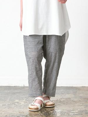 テーパードパンツ　コットン混シャーリング