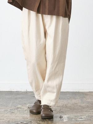 裾ダーツパンツ 11オンスコットン混デニム