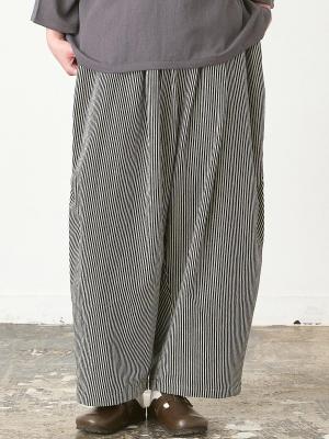 ワイドタックパンツ　ヒッコリーデニム