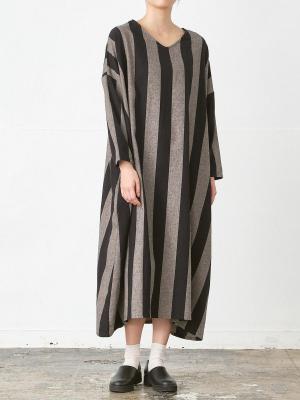 フレアワンピース　綿ビエラワイドストライプ