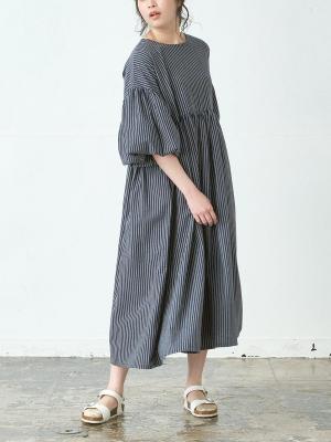 ボリューム袖フレアワンピース　綿ペンシルストライプ