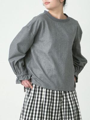 裾ドロストプルオーバーブラウス　ウール混
