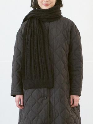 ケーブル柄ニットマフラー